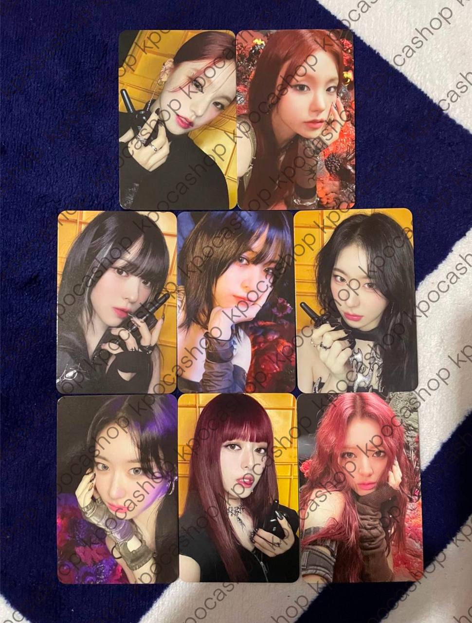 ITZY - Born to Be Limited Ver. (Official Photocard)