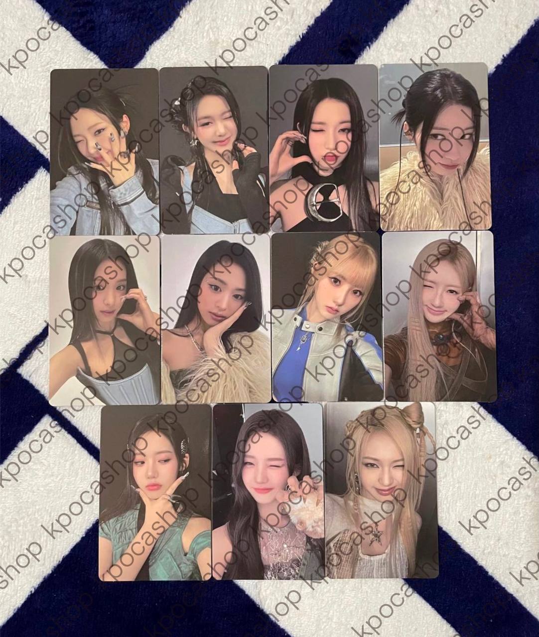 BABYMONSTER - Babymons7er Photobook ver. (Official Photocards)