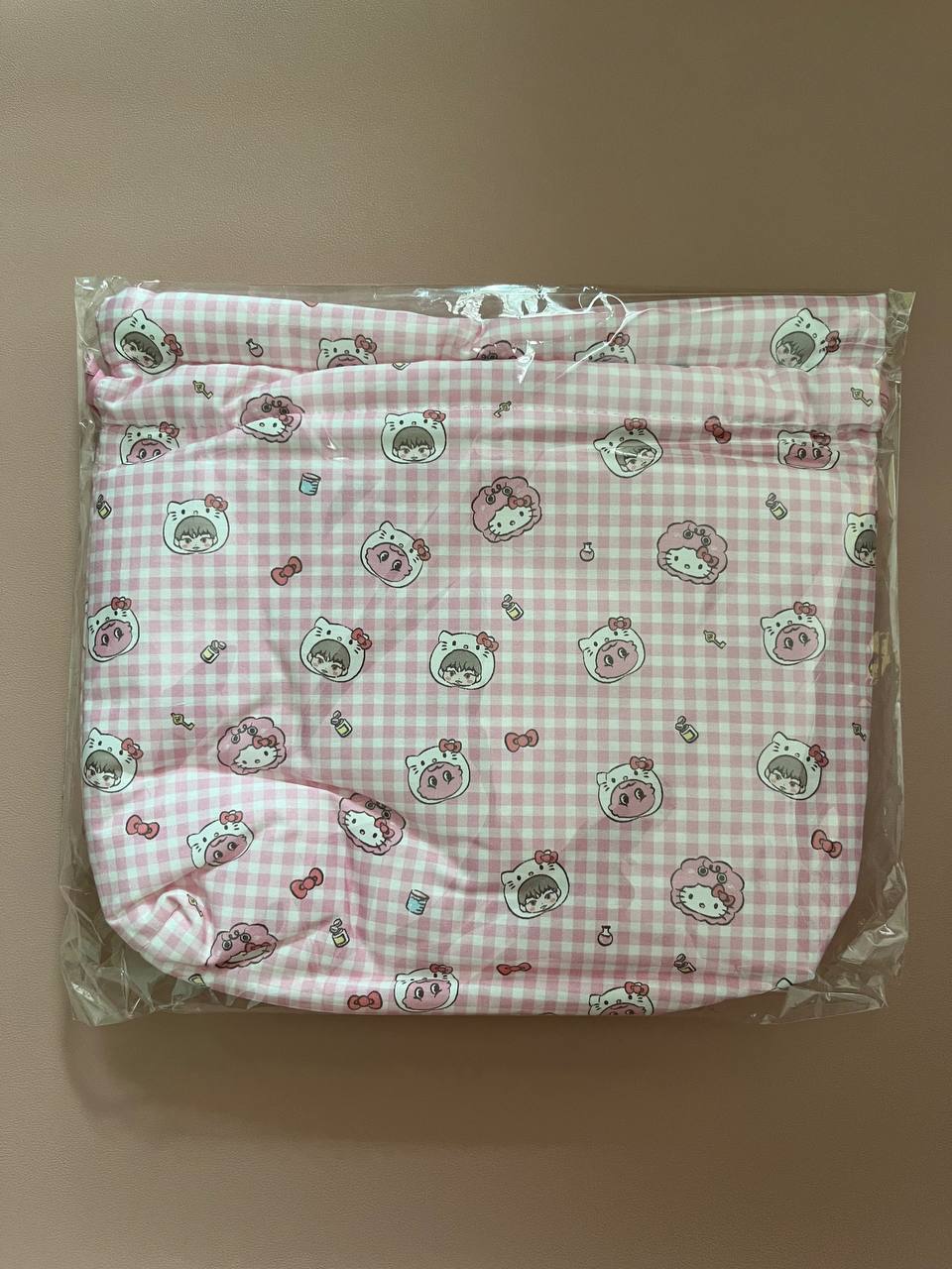 SHINEE KEY - Where is Key? With Hello Kitty Official MD (Mini Bucket Bag)