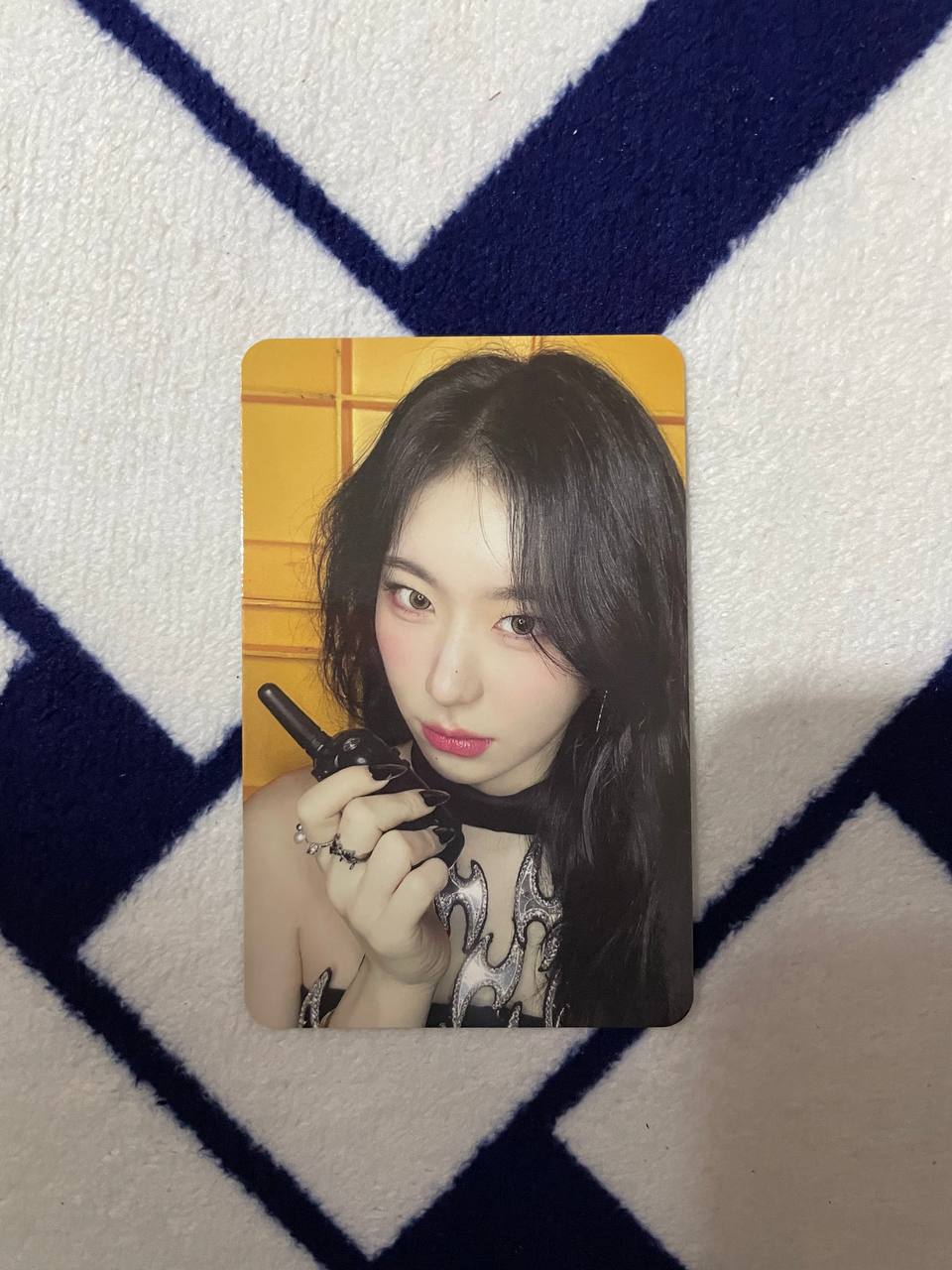 ITZY - Born to Be Limited Ver. (Official Photocard)