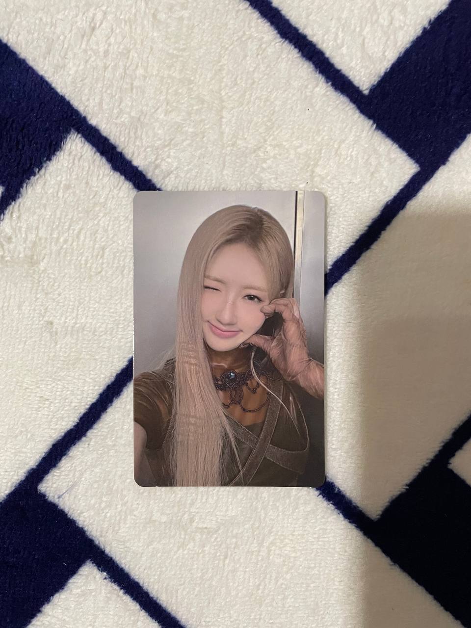 BABYMONSTER - Babymons7er Photobook ver. (Official Photocards)
