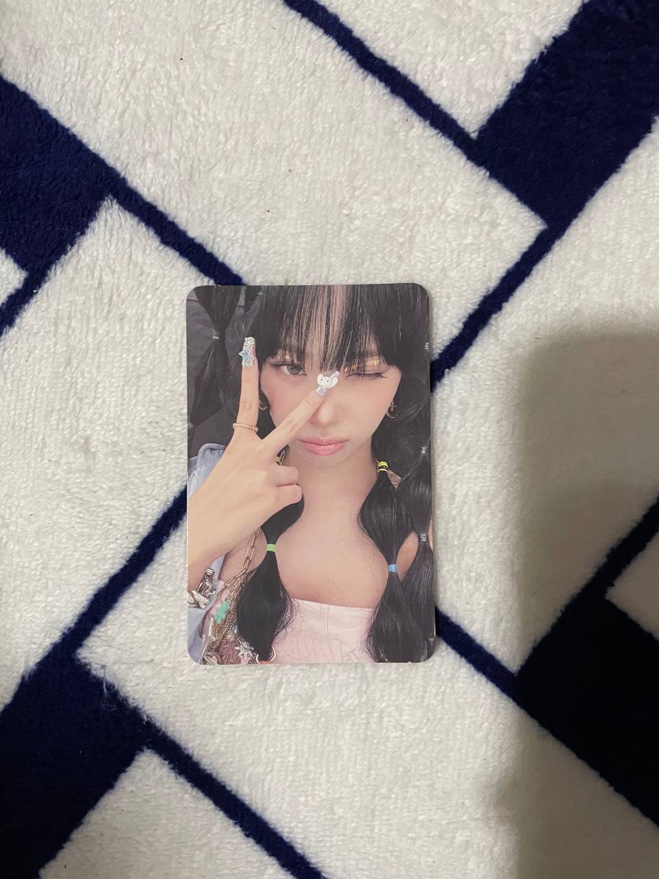 LE SSERAFIM - Easy Photobook Ver (Official Photocards)