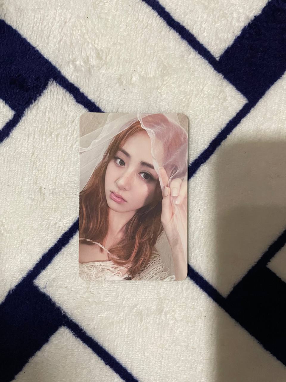 LE SSERAFIM - Easy Photobook Ver (Official Photocards)
