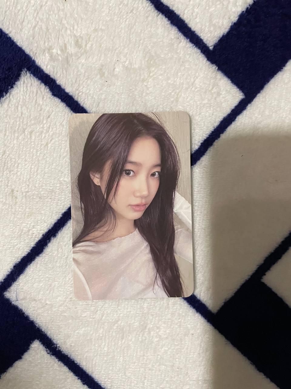 LE SSERAFIM - Easy Photobook Ver (Official Photocards)