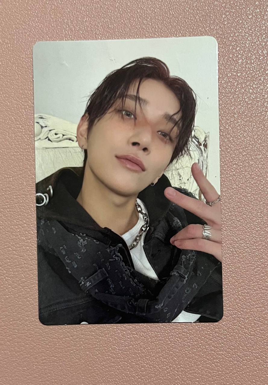 SEVENTEEN - Happy Burstday New Escape Ver (Official Photocard)