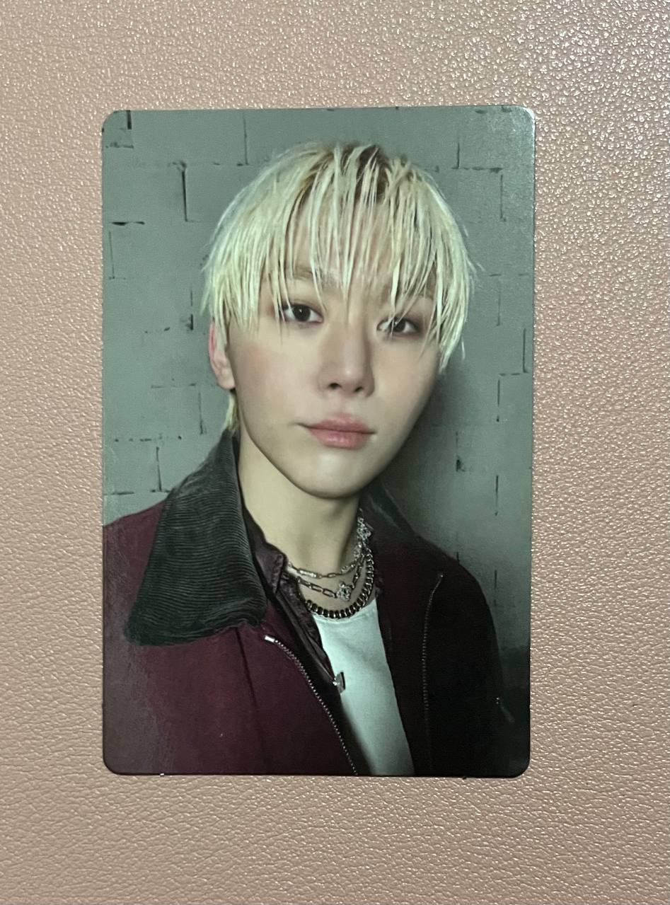 SEVENTEEN - Happy Burstday New Escape Ver (Official Photocard)