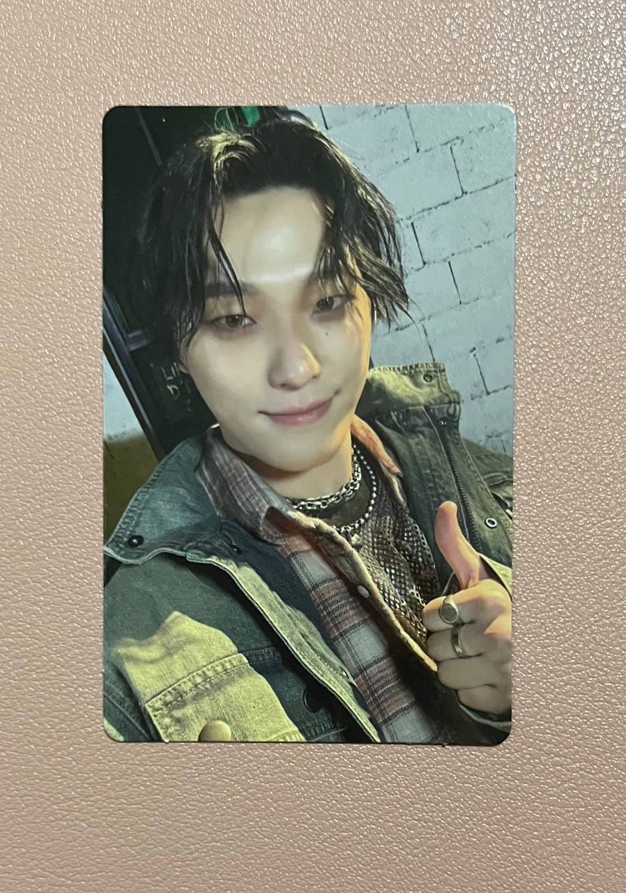 SEVENTEEN - Happy Burstday New Escape Ver (Official Photocard)