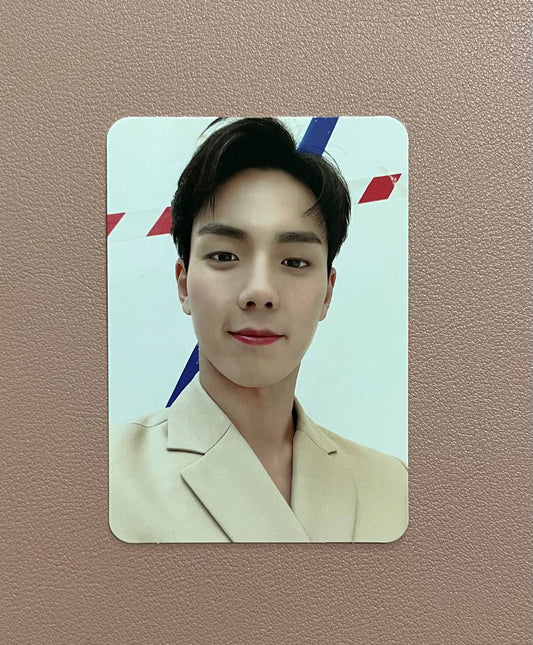 MONSTA X - One Of A Kind (Official Photocard)