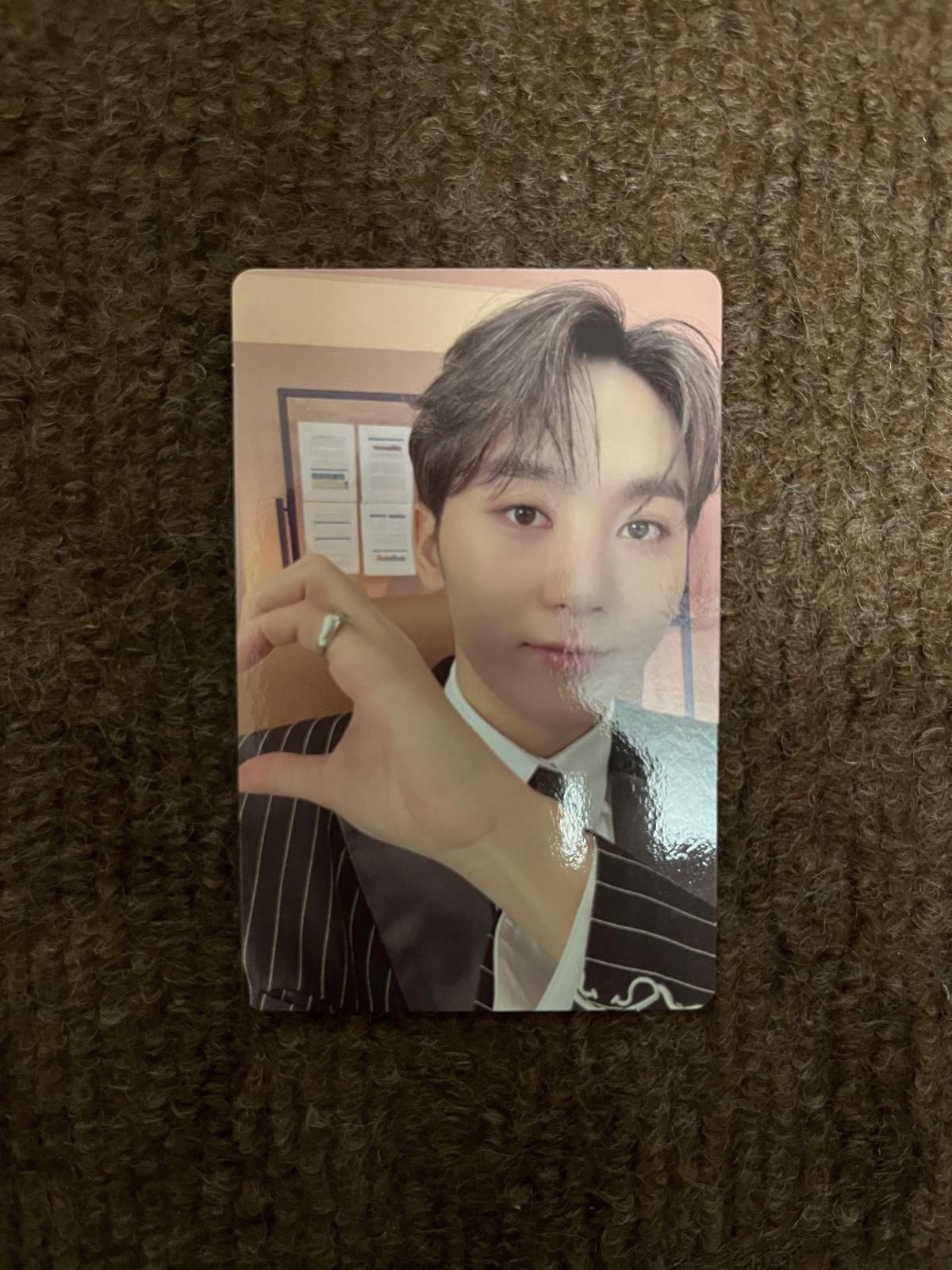 SEVENTEEN - FML (Ver 2. Faded Mono Life ver.)