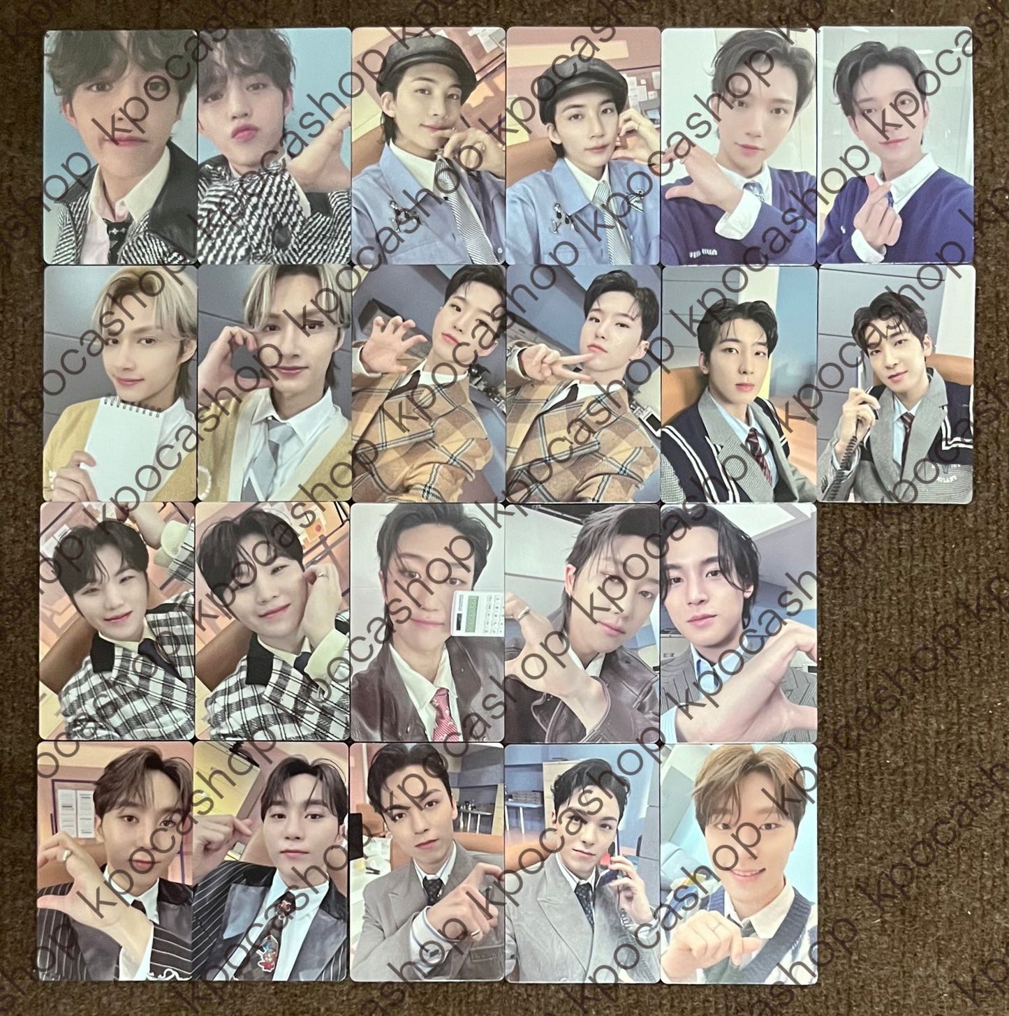 SEVENTEEN - FML (Ver 2. Faded Mono Life ver.)