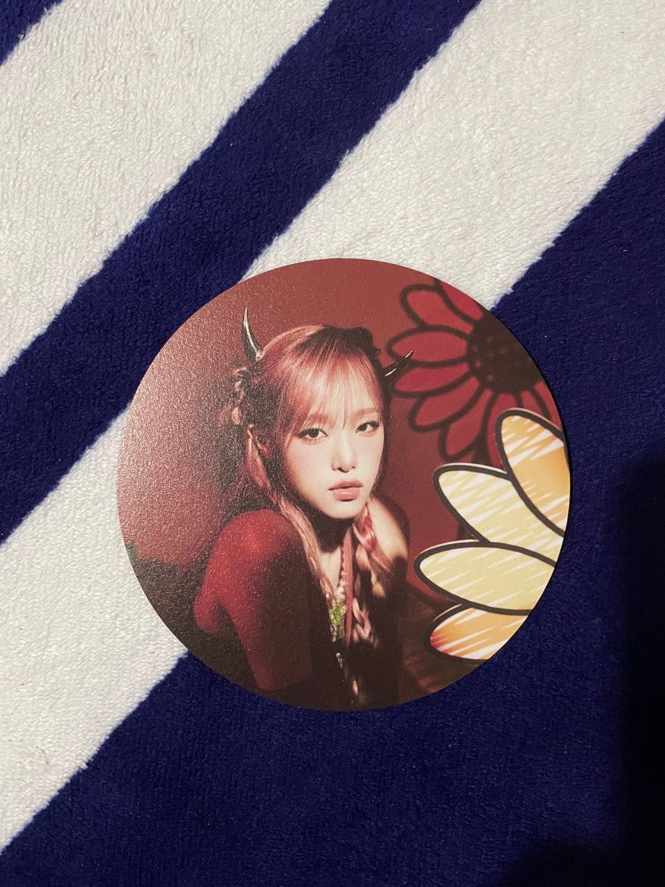 CHOI YENA - Good Morning (Official Circle Photo, Folded Poster)