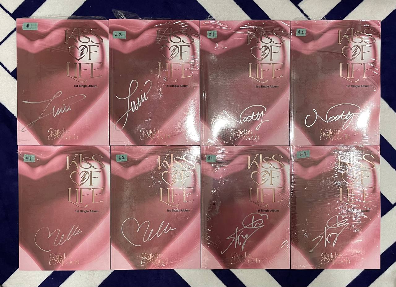 HAND AUTOGRAPHED SIGNED ALBUMS – kpocashop