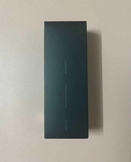 LE SSERAFIM - Official Lightstick Keyring