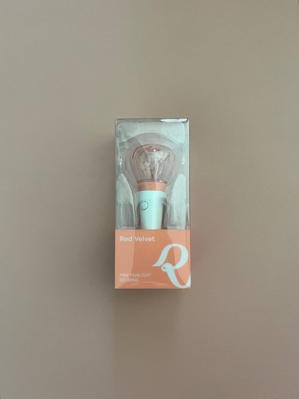 RED VELVET - Mini Fanlight Keyring