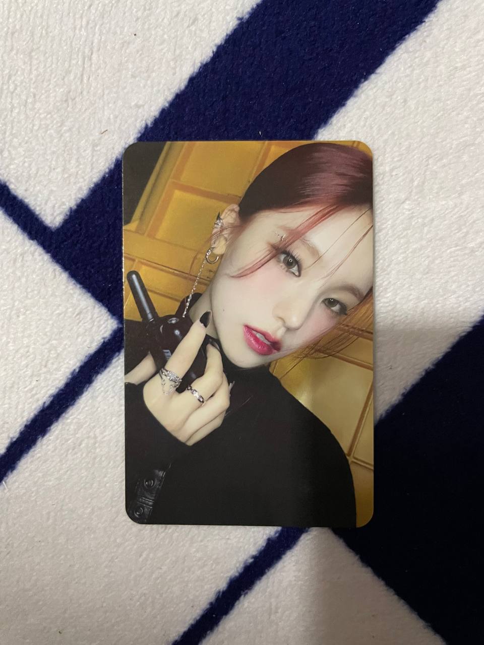 ITZY - Born to Be Limited Ver. (Official Photocard)