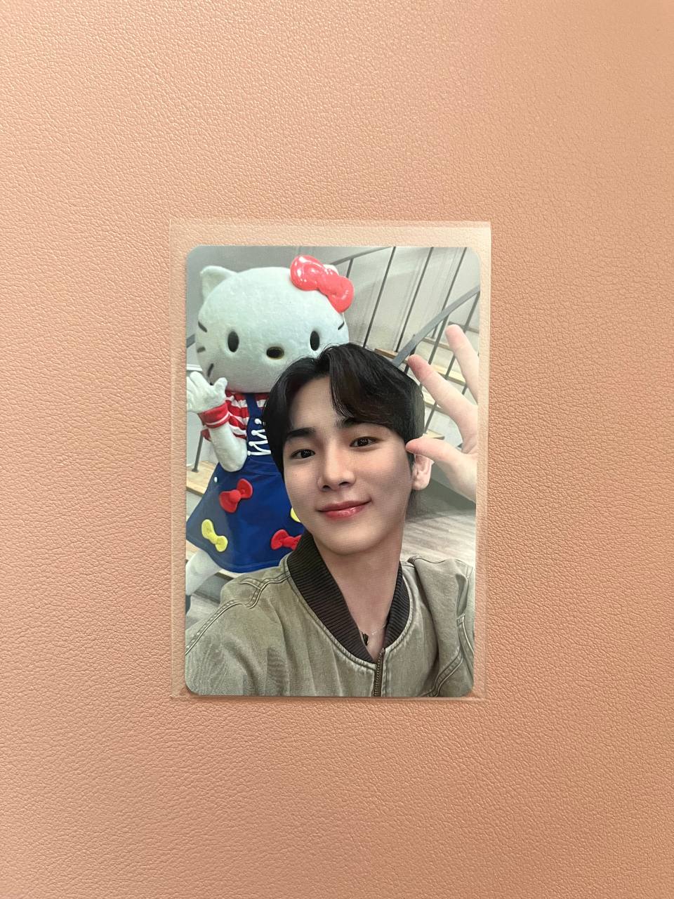 SHINEE KEY - Where is Key? With Hello Kitty MD (Official Benefit, MD Photocards)