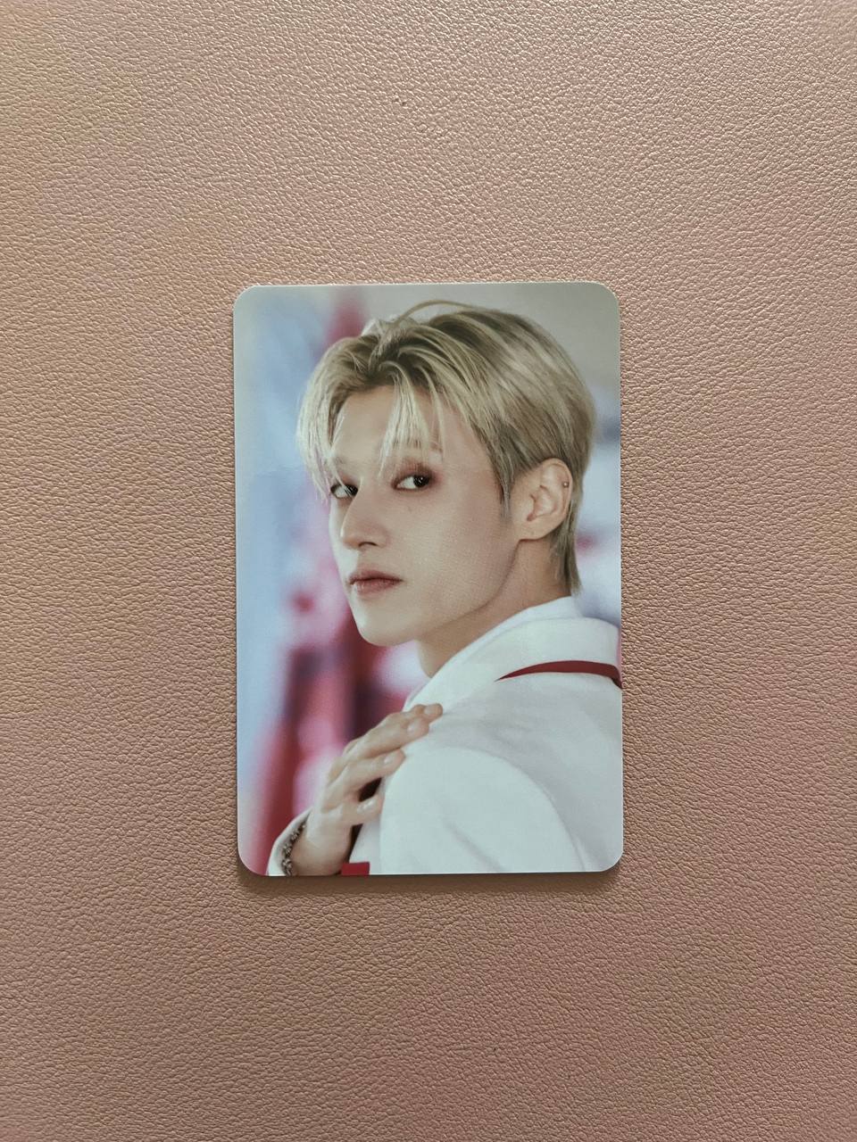 ATEEZ - ANITEEZ IN THE CALLING OFFICIAL MD (TRADING CARD)