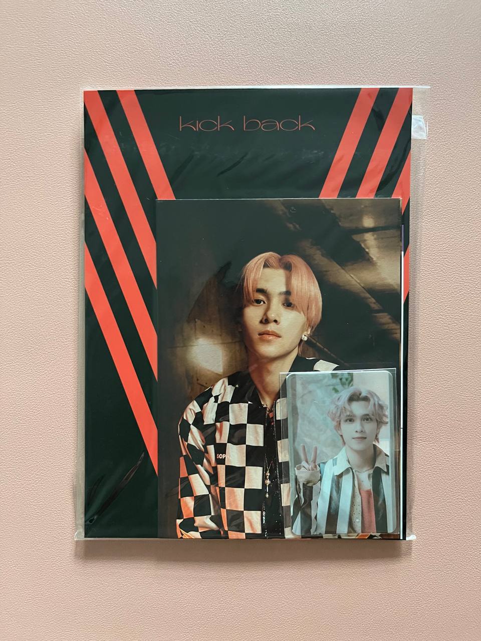 WAYV - Kick Back Official MD (AR Photo Card + Photo Frame Set)