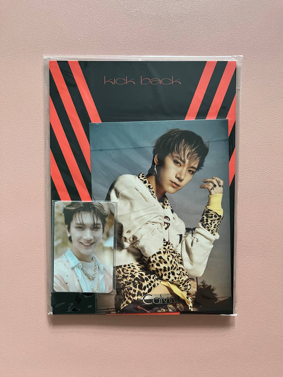 WAYV - Kick Back Official MD (AR Photo Card + Photo Frame Set)