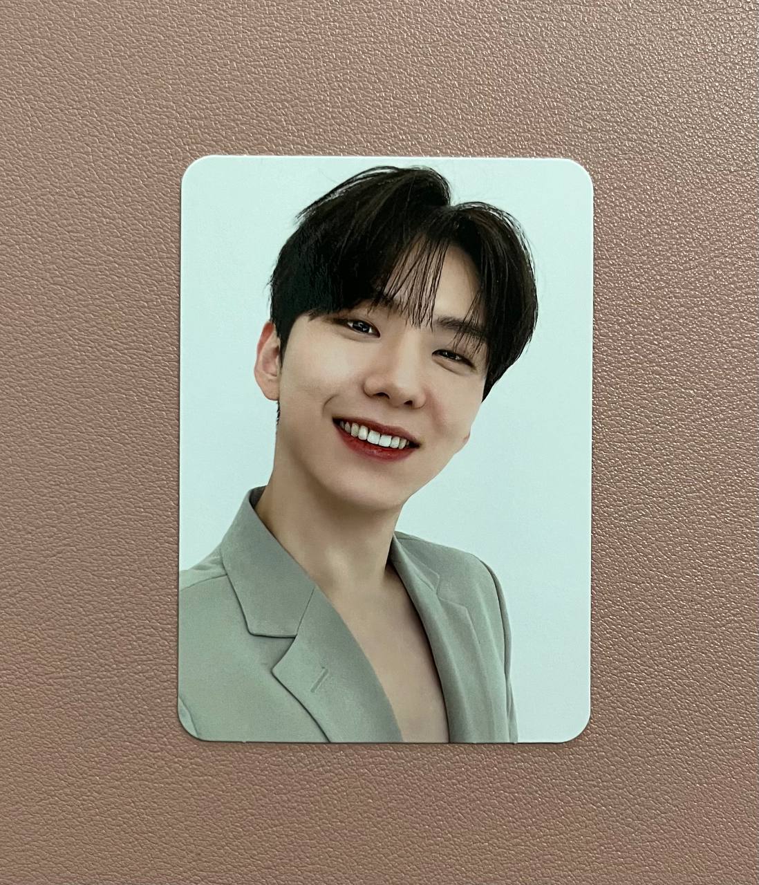 MONSTA X - One Of A Kind (Official Photocard)
