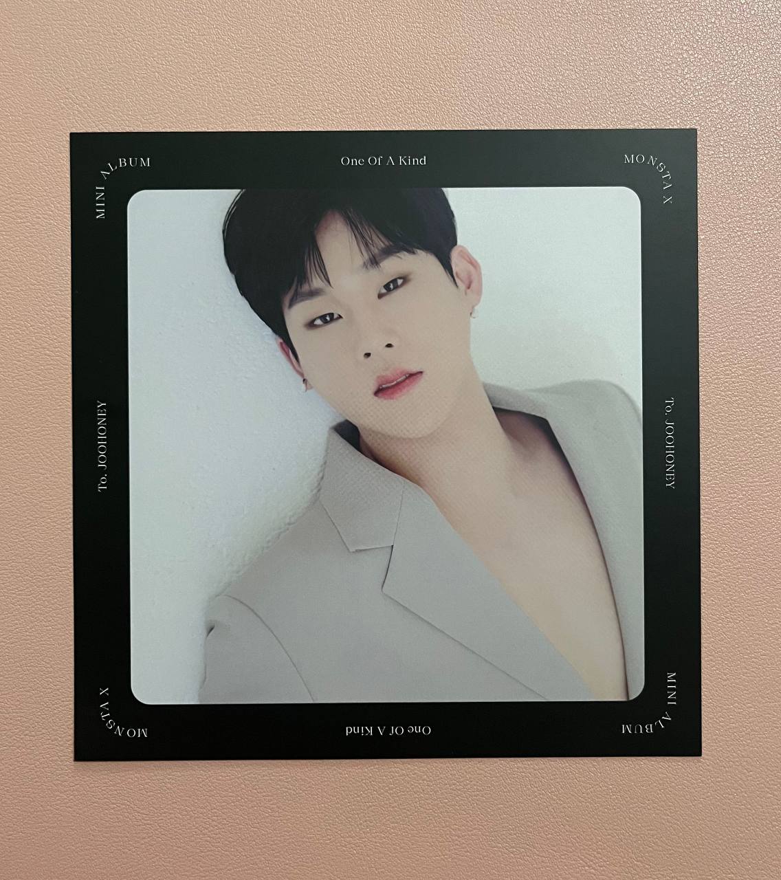 MONSTA X - One Of A Kind (Official Rolling Paper Message Card, Paper Ornament)
