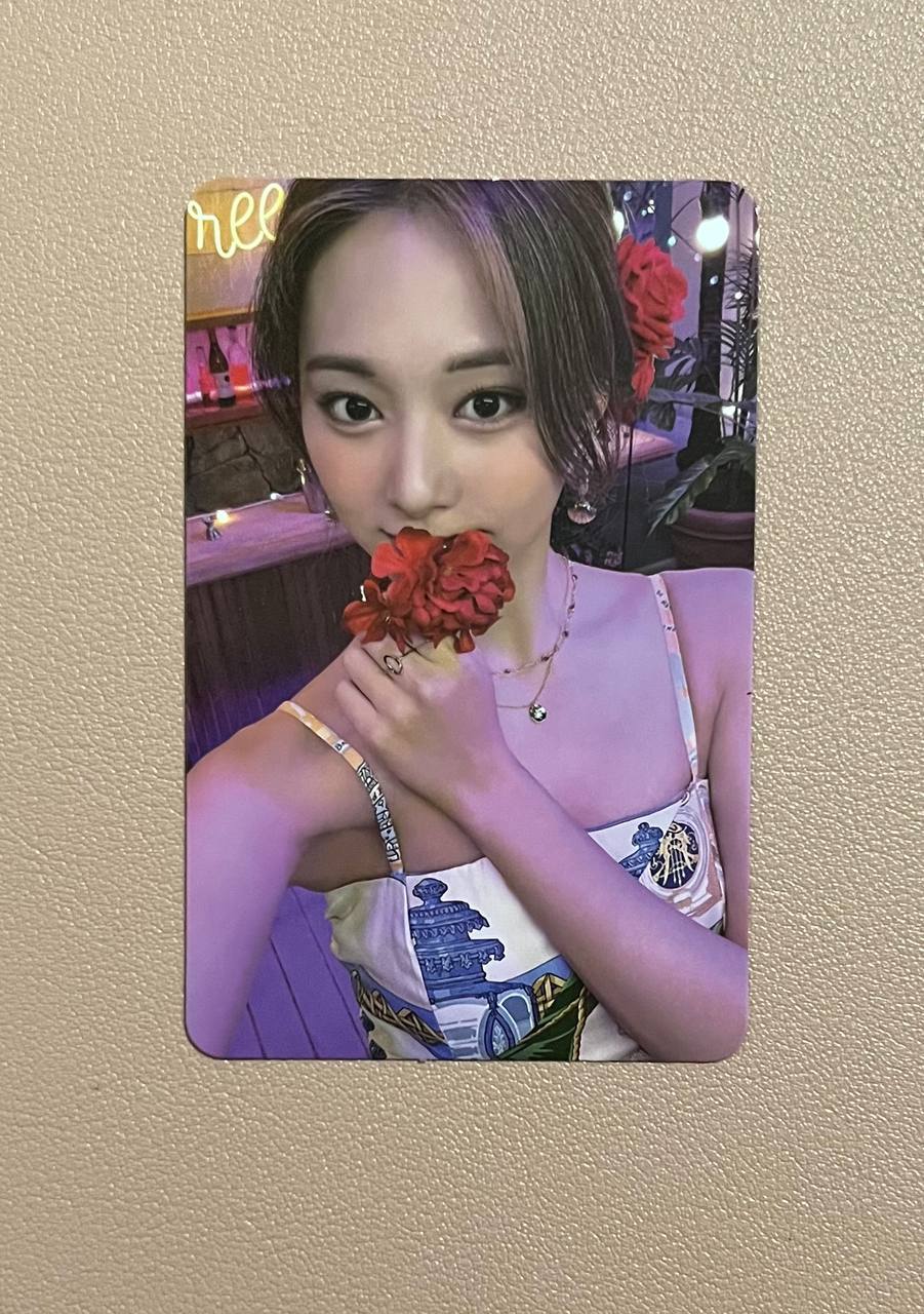 TWICE - Taste Of Love (Official Photocard, Lenticular, Coaster)