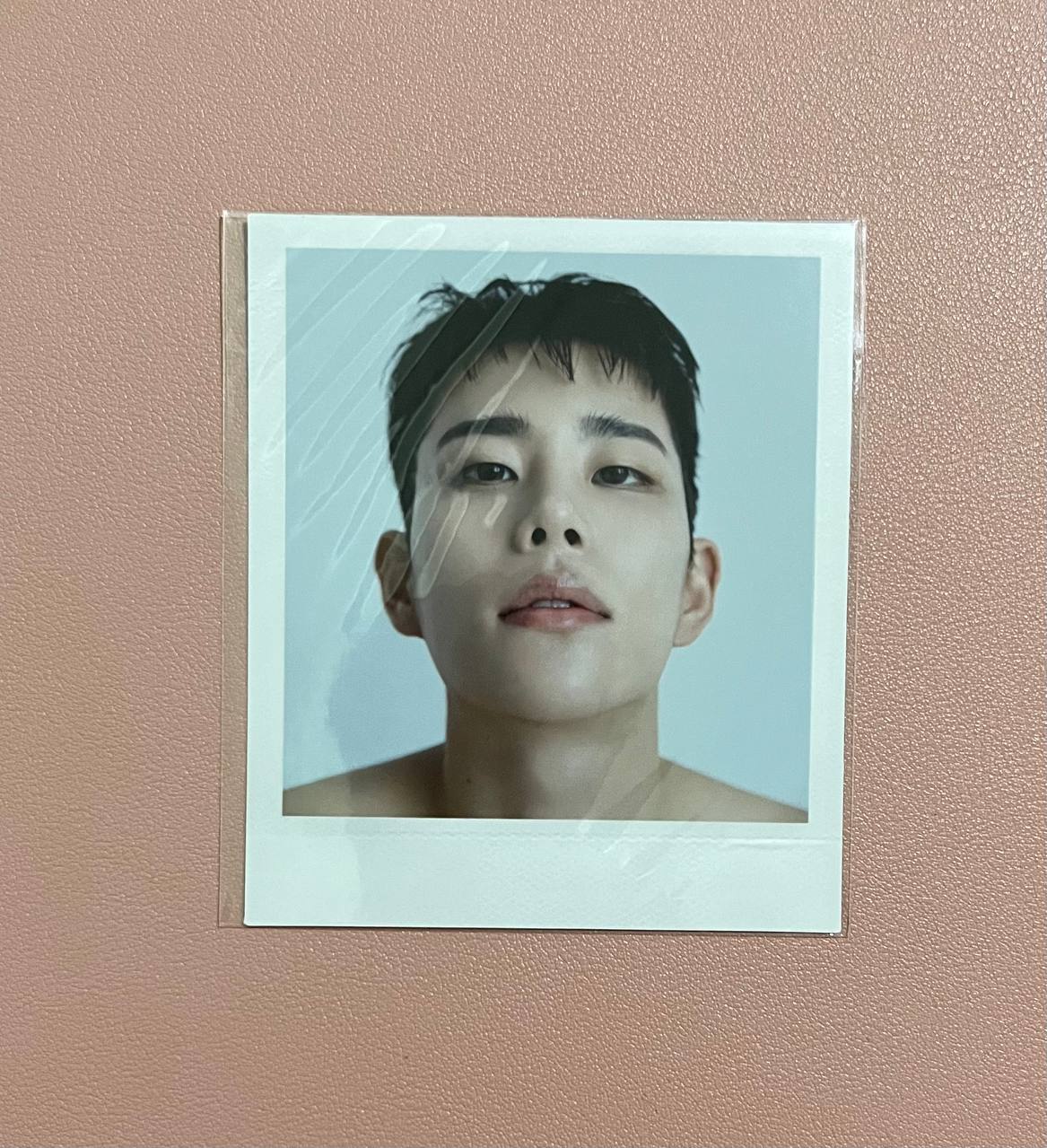 ASTRO - 8th Mini Album [Switch On] (Official Polaroid)