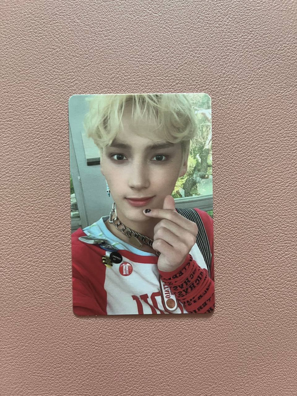TOMORROW X TOGETHER TXT - [The Chaos Chapter : Fight Or Escape] (Official Photocard)